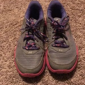 Girls Under Armour Sneakers Size 3